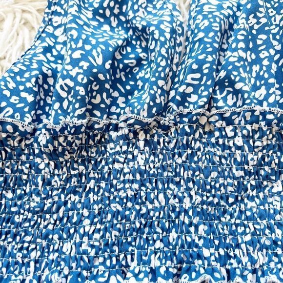 Shein patterned Halter top  - Picture 2 of 4